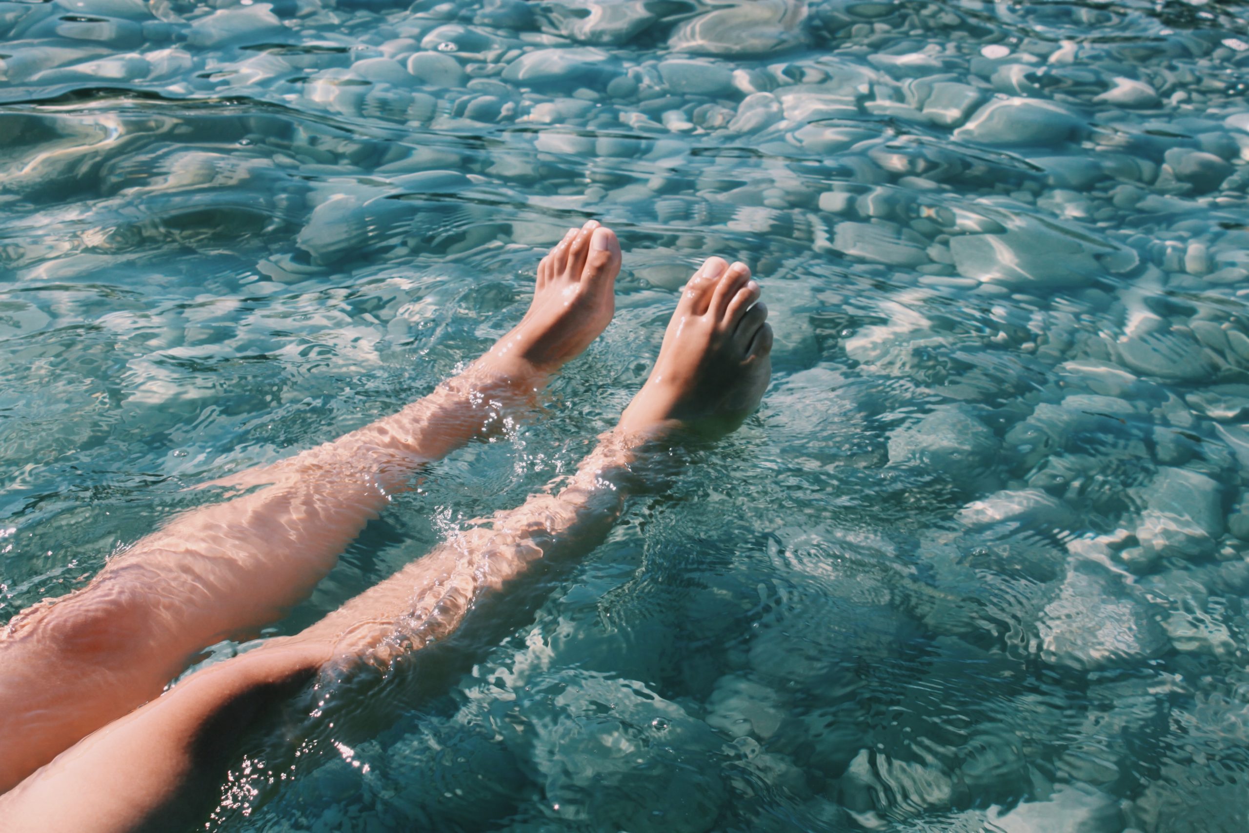 feet-in-water